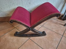 Ancien repose pieds en bois et