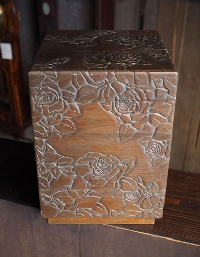 Ancienne petite armoire
