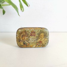 Boîte En Fer Graphique