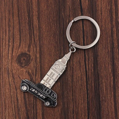 Superbe porte clé - , voiture