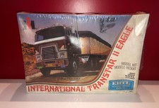 1/25 ERTL MAQUETTE DE CAMION