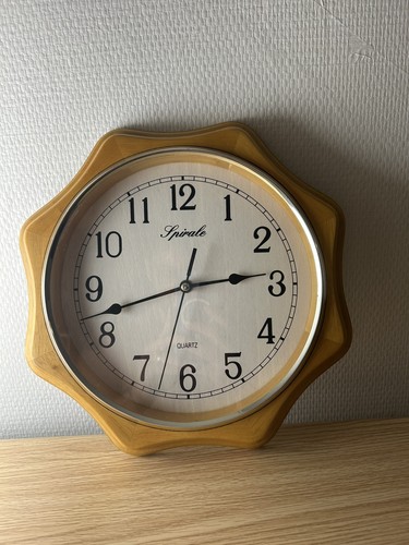 Horloge murale vintage - , spirale