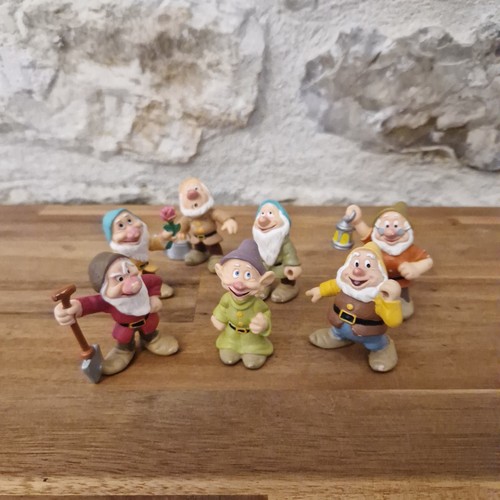 Figurines sept nains - sept,