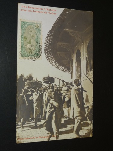 Une procession entotto avec - procession,