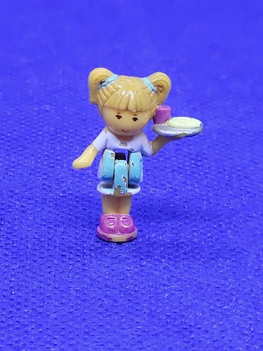 Polly pocket serveuse pizzeria - polly,