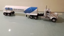 IXO 1/43.CAMION CITERNE