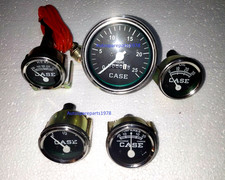 Température du tracteur Case, tachymètre, pression d'huile, ampèremètre,...