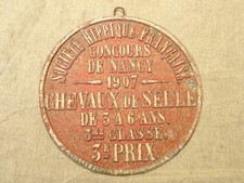 Ancienne plaque de concours