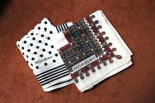 Yves Saint Laurent ensemble de deux carrés en coton