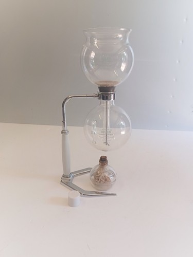 Ancienne cafetière - , à