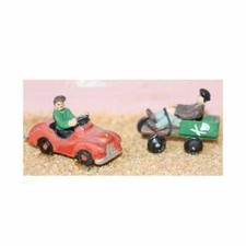 Garçons Avec Go-Kart Et Voiture À Pédales Échelle OO Langley F179