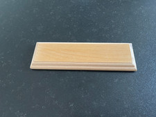 socle en bois brut  pour