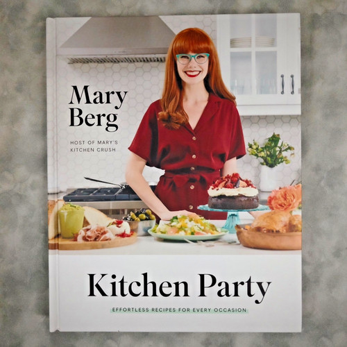 Mary berg kitchen - party, 2019