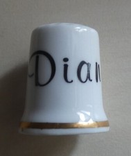 dé à coudre en porcelaine