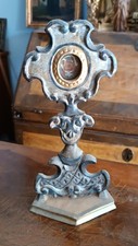 Reliquaire en bois plaqué argent avec relique de saint Just, XVIIIe siècle