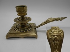 MAGNIFIQUE BOUGEOIR  A MAIN "