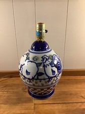 DEBBIE DEAN STUDIO /  POTTERY TABLE LAMP WITH CHICKENS