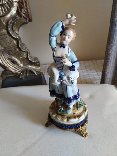Figurine porcelaine sevre - figurine,