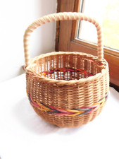 ancien panier osier pour petite fille