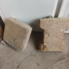 Pavés autobloquants 10 m2 en Hauteur 5 cm env 15X20 Cm Bon état