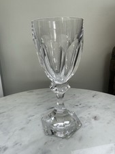 ancien verre à vin en cristal