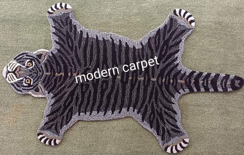 Tapis léopard 3x5 pieds fait
