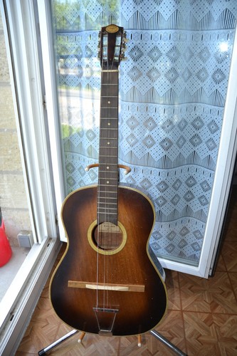 Guitare ancienne couesnon - ancienne, de