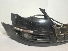 enjoliveur pare-choc avant