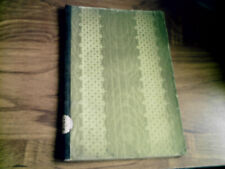 livre  ancien qui sommes nous