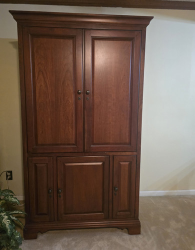 Armoire entertainment ctr - entertainment,