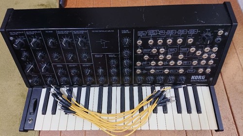 Mini synthétiseur analogique