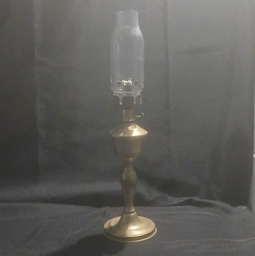Lampe pétrole ancienne - lampe,