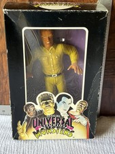 Universal Studios Monsters  10" Wolfman Figure Placo 1991 With Box