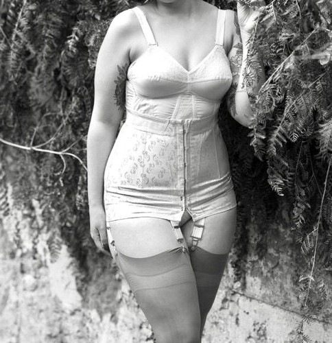 Soutien gorge corset - soutien-gorge-corset, à