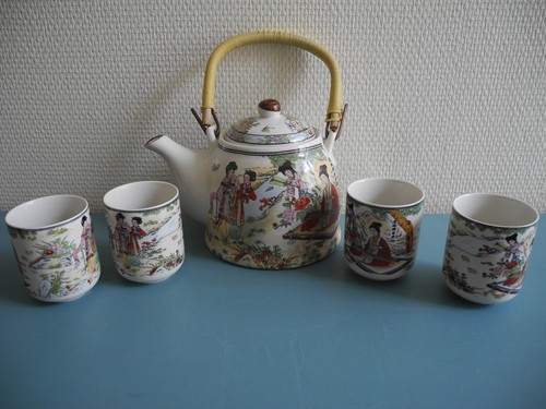Chinese porcelain tea service