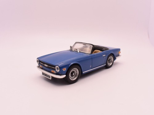 Miniature voiture triumph tr6 - miniature,