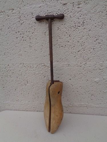 Ancienne forme chaussure - à,