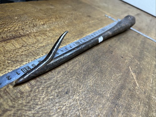 Old tool outil - n°,