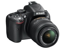 Nikon D5100  16,2 Mpix