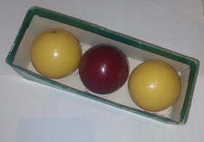 3 BOULES DE BILLARD ANCIENNES