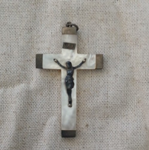 Crucifix chrétien pendentif