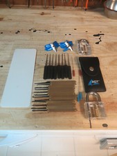 OUTILS PROFESSIONNELS POUR  OUVERTURE DE PORTES