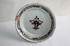 Ancienne assiette cul noir en