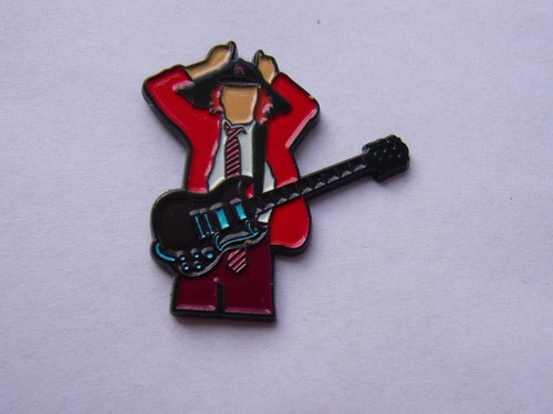 Pin musique guitariste angus - musique,