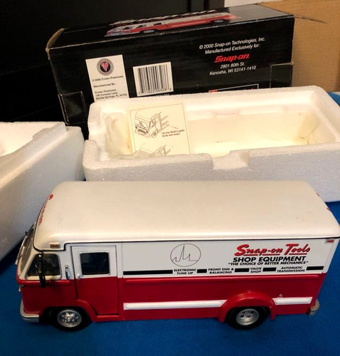 Snap 1961 divco step - 1/34,