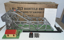 LIONEL POSTWAR 313 BASCULE BRIDGE W/ORIGINAL BOX, REPRO INSTRUCTIONS, ETC...