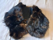 Col ancien  en fourrure  de