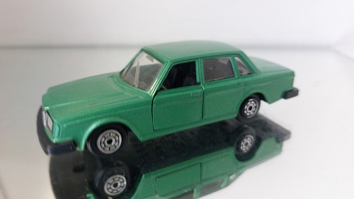 Norev volvo 264 green - norev, 1:43