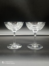 2 coupes à Champagne en