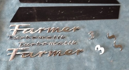 Rare paire plaques capot - **,
